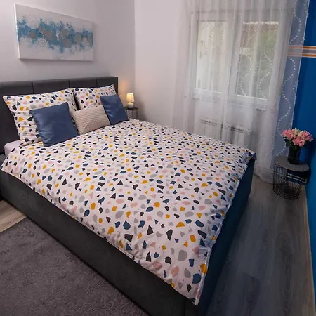 Point - Two Bedroom With Balcony Διαμέρισμα Πούλα